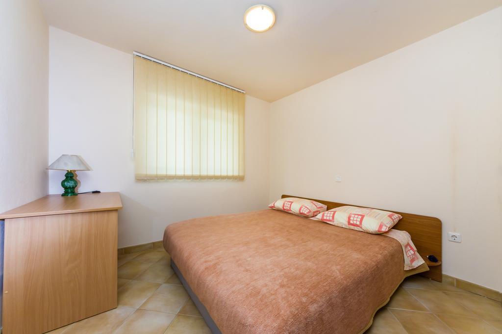 Apartment Stipic Петрчане Номер фото
