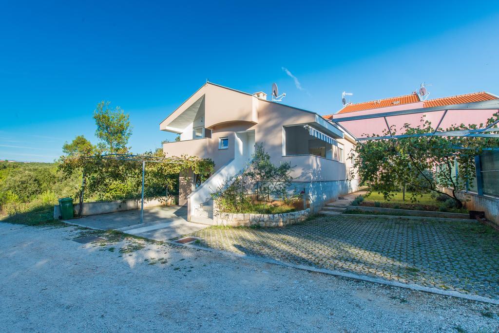 Apartment Stipic Петрчане Экстерьер фото