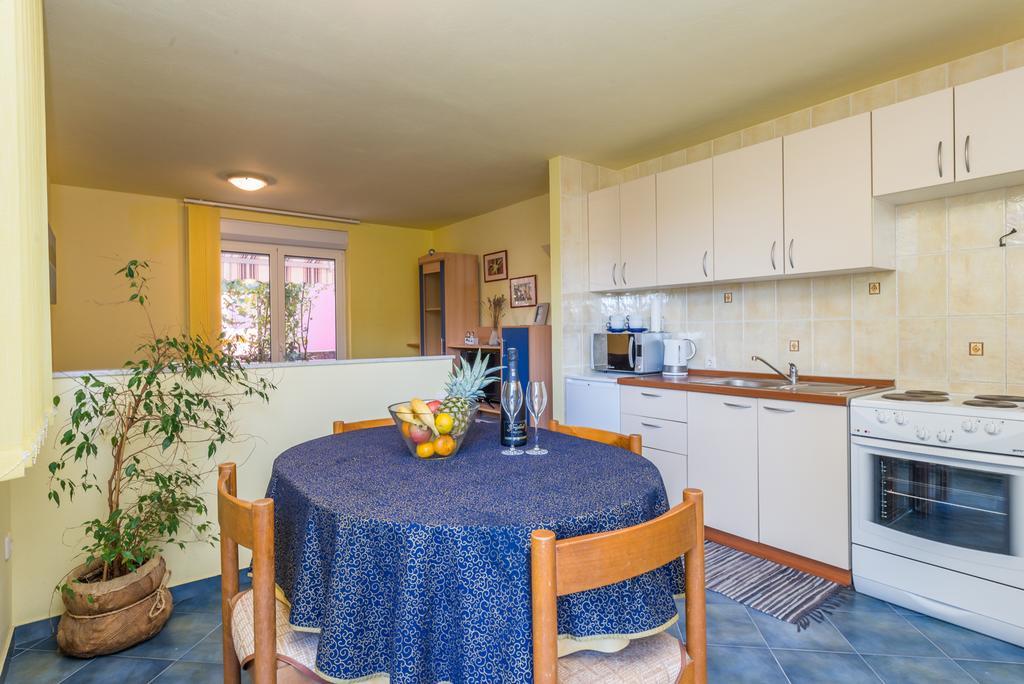 Apartment Stipic Петрчане Экстерьер фото